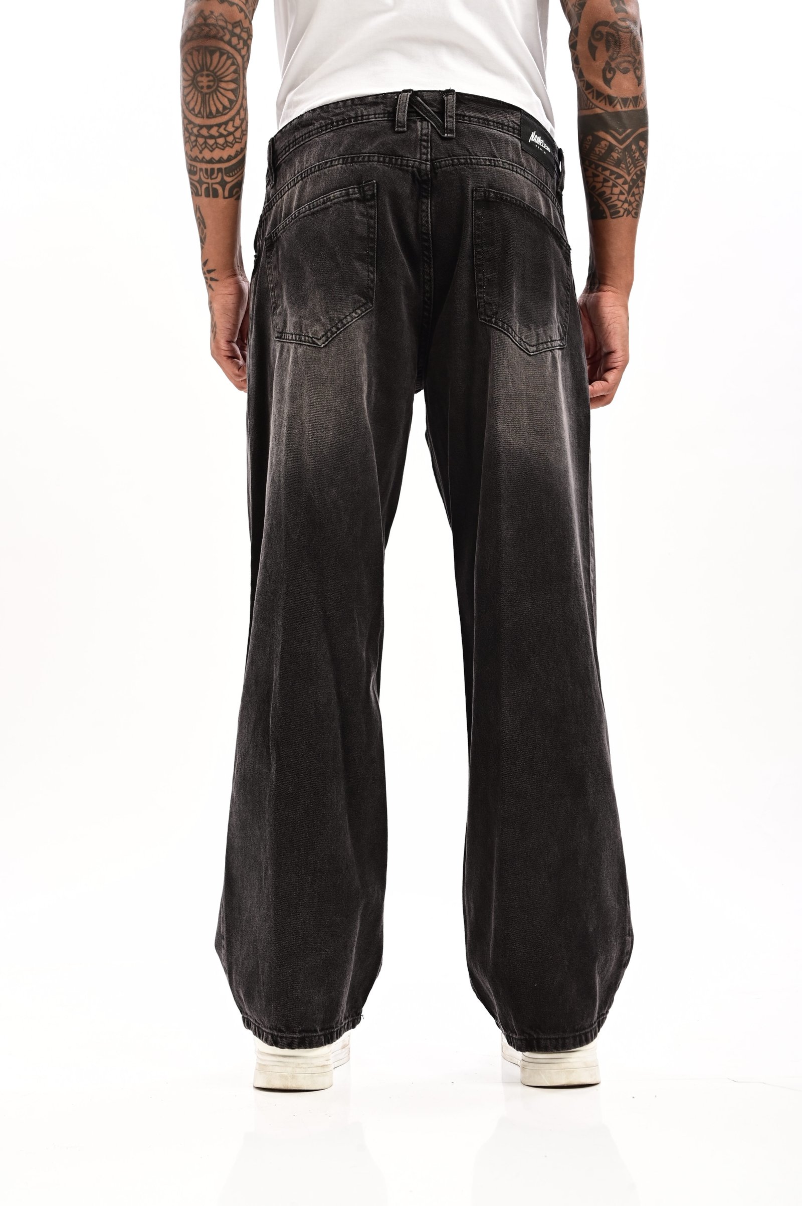 Loose fit black & red shaded jeans - Image 4